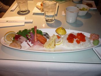 アンカレジ和食レストラン おどろきのちらし_b0135948_8272893.jpg
