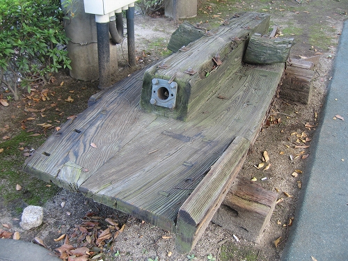 船底のベンチ_b0161750_2045127.jpg