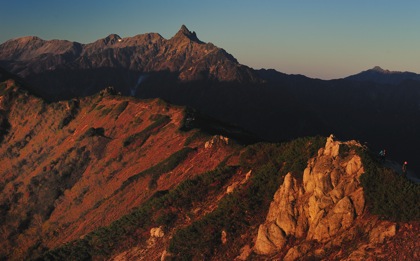 夜明け前から北アルプスの山の上......_b0194185_0143490.jpg
