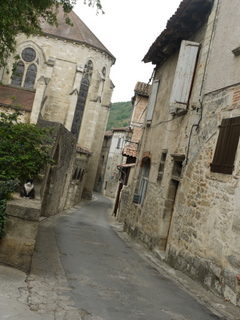 フランスの美しい村を訪ねて（１７）～Saint-Antonin-Noble-Val　サン・アントニン・ノブルバル_c0039428_1855012.jpg