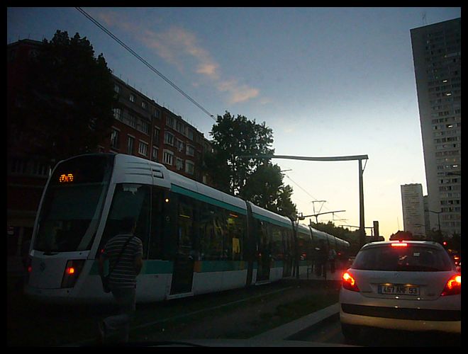 【TRAM】パリのトラム・・・（PARIS）_a0008105_1918318.jpg