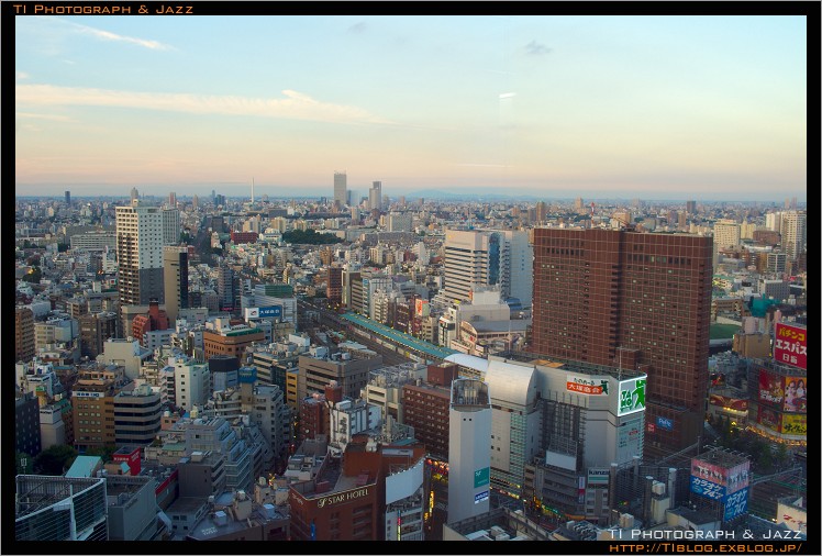 新宿上空散歩 K 5 シャッター音 Ti Photograph Jazz