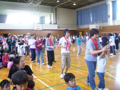 体育館での運動会_a0055866_14141060.jpg