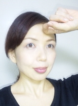 顔コリほぐし まずは額のコリほぐしから かこの顔コリほぐし 顔コリほぐし まずは額のコリほぐしから かこの顔コリほぐし