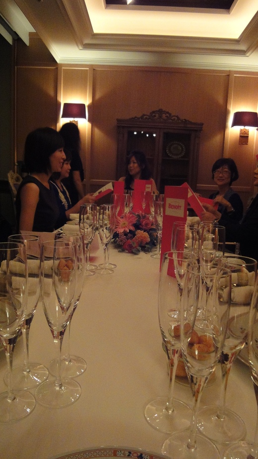 めくるめくシャンパーニュ晩餐会@ル・コントワール・ド・ブノワPart 1_f0215324_0394117.jpg