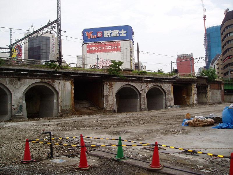 さよなら交通博物館(10) 万世橋駅等の遺構と再開発工事_f0030574_050340.jpg
