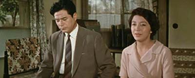 成瀬巳喜男監督『娘・妻・母』（東宝映画、1961年）　その４_f0147840_2350445.jpg