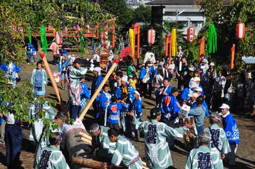 竜王新町諏訪神社御柱　2010.10.10  甲斐市竜王_c0162844_2031951.jpg