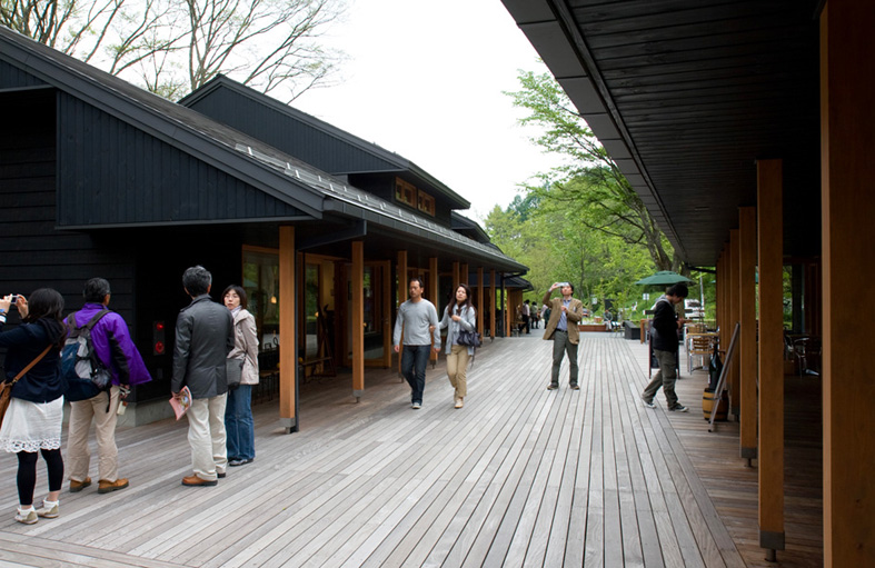 軽井沢 ハルニレテラス 2_e0127948_17221455.jpg