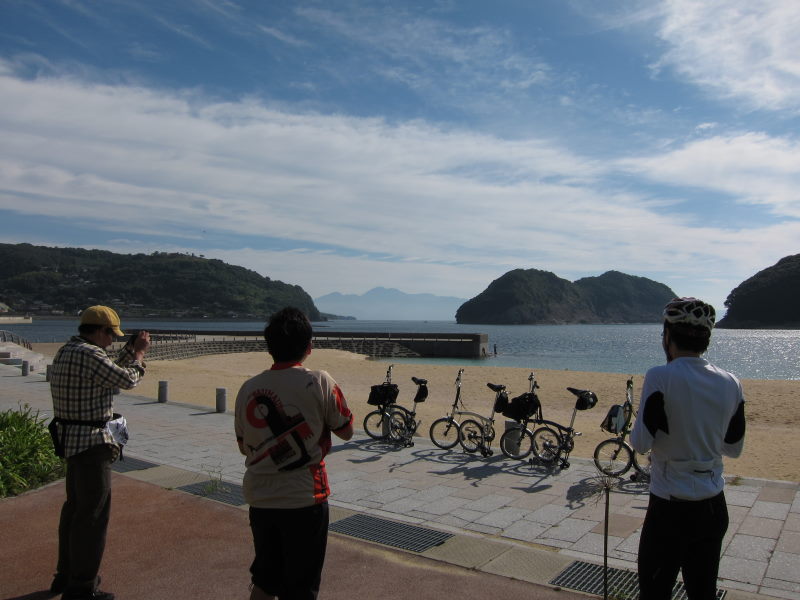 我が相棒・ブロンプトンとの旅から帰ってまいりました。_e0138081_201223.jpg
