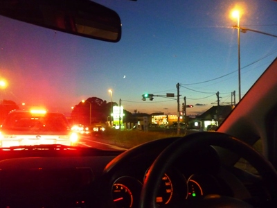 車からみた一瞬の光景。_e0188087_22311095.jpg