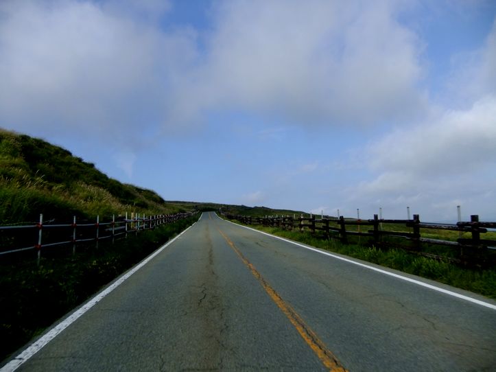 阿蘇山上道路_a0064122_18122511.jpg