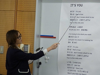 アメリカ在住の現役女子高生シンガーKylee（カイリー）が教育実習！？_e0025035_10551830.jpg