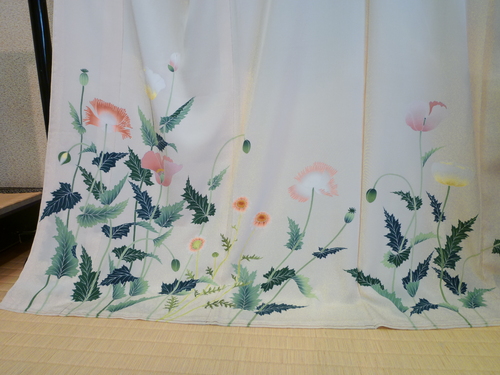 色留袖 芥子(けし) <東京染めの着物>_d0159384_17222557.jpg