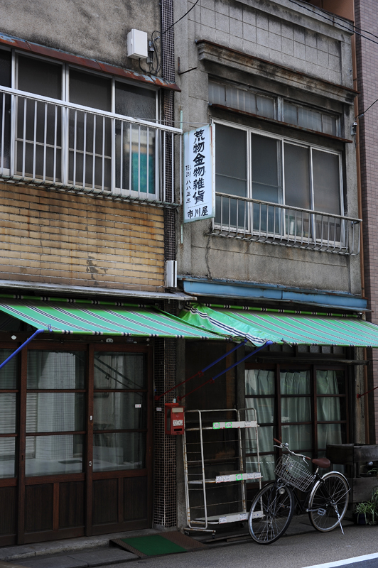 自転車のある風景_a0141385_0184034.jpg