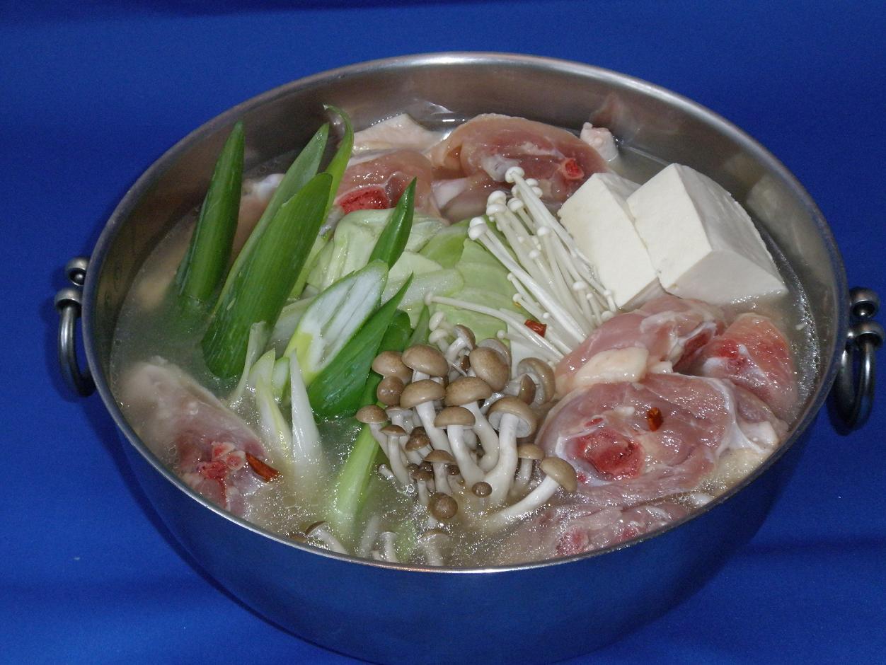 特製スープで食する鶏の水炊きだよ_a0132794_1385840.jpg