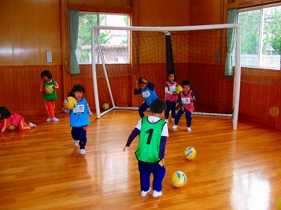 10.15　金足西幼児園＆上新城幼児園_e0127003_074610.jpg