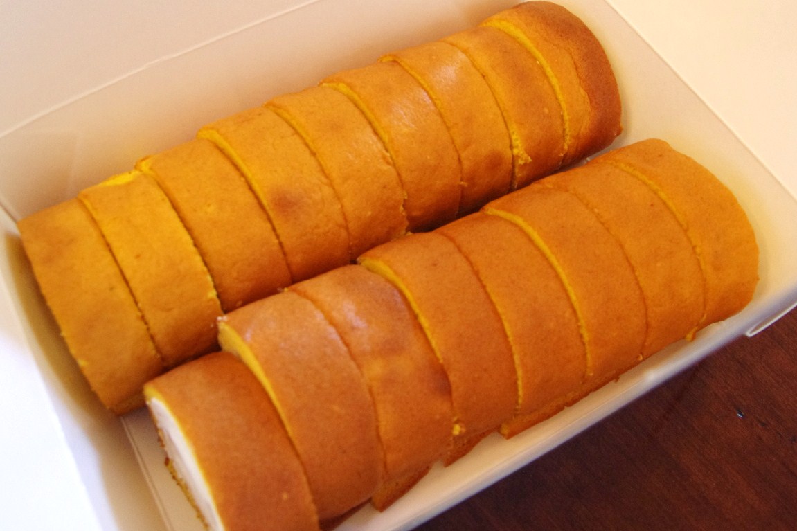 かぼちゃロールケーキ ローズ家の台所 かぼちゃロールケーキ ローズ家の台所