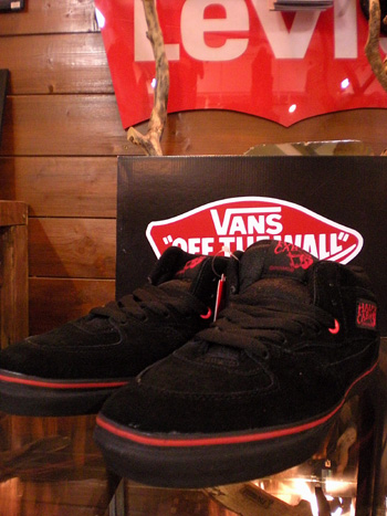 VANS【HALF CAB \"Formula one\"】¥8,800（¥9,240）_a0109830_1317487.jpg