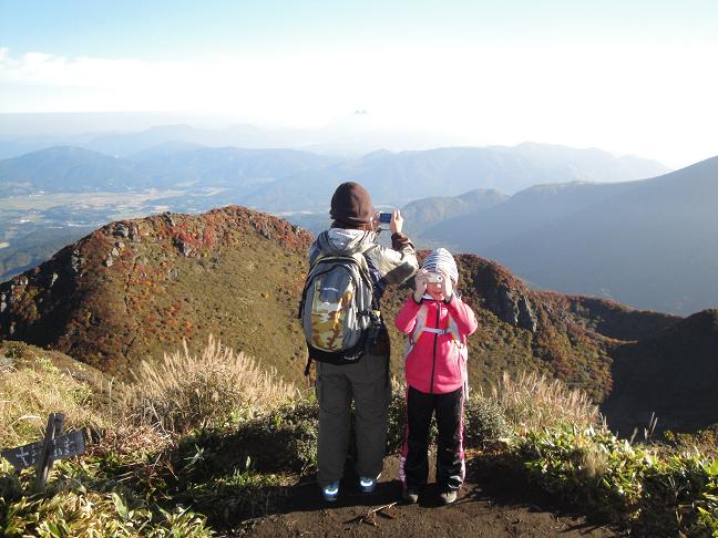 紅葉の三俣山に押忍！_f0016066_222709.jpg