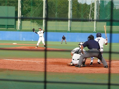 10月12日 東都大学野球2部 駒澤大対東農大_b0166128_064252.jpg