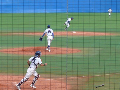 10月13日 東都大学野球2部 東農大対駒澤大 _b0166128_8465533.jpg