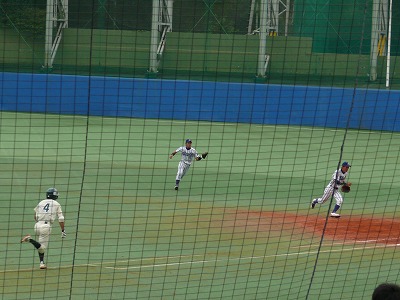 10月13日 東都大学野球2部 専修大対立正大_b0166128_9295671.jpg