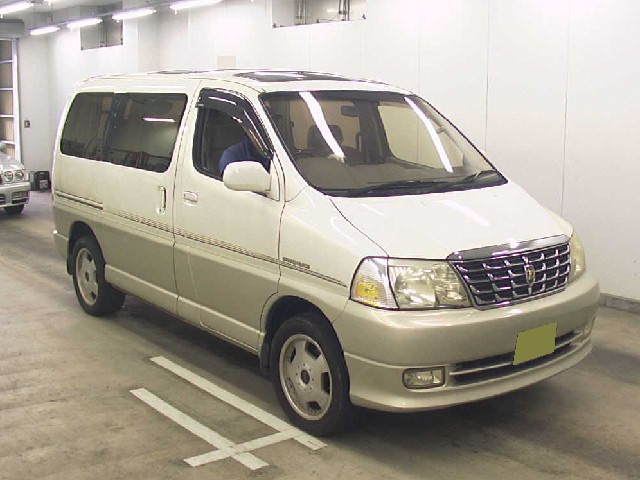 セレナ・Gハイエース・仕入れております!!(伏古店)_c0161601_2323251.jpg