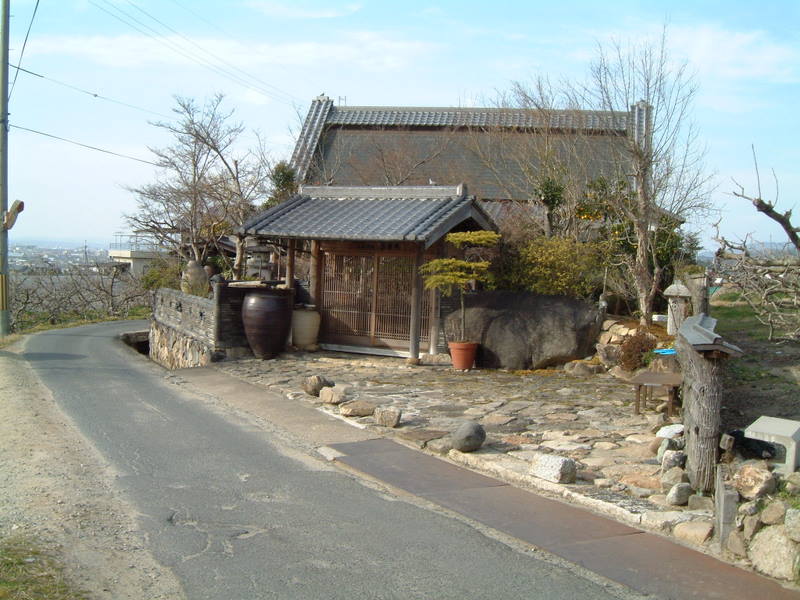 628.4　山の辺の道　大和棟民家_c0195327_15405239.jpg