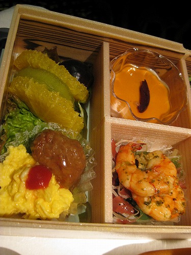 2010年9月23日　きたきた機内食～_f0175167_19412642.jpg