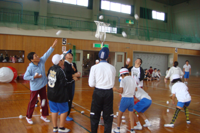 3施設対抗!秋の運動会開催☆_a0154110_16461648.jpg