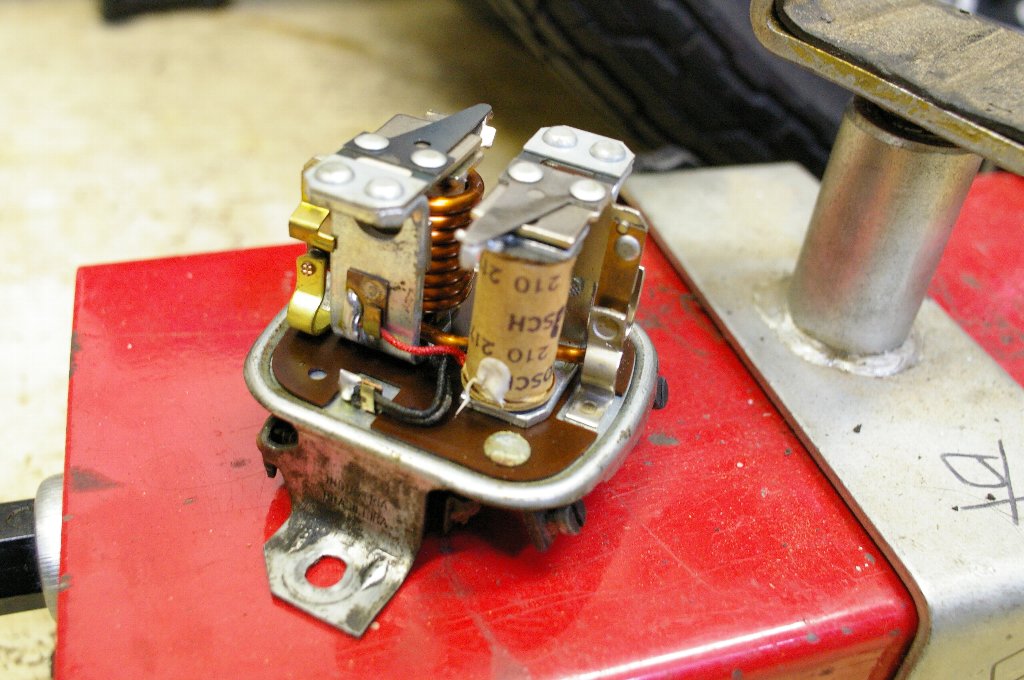 レギュレーターについて考えたこと その1 : 我思故我存