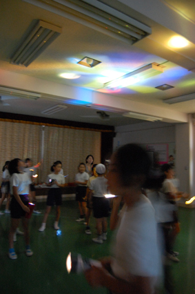 AIS 幸町小 4年2組 第2回目授業!_c0222139_21333973.jpg