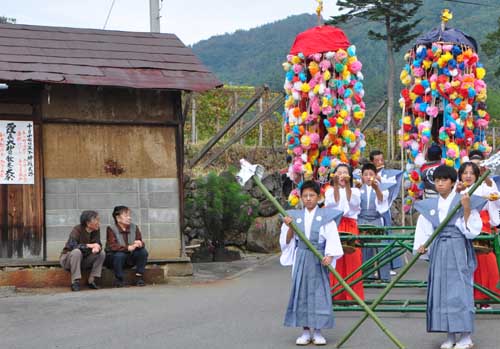 霞森神社例大祭　2010.10.17  山梨市市川_c0162844_6214530.jpg