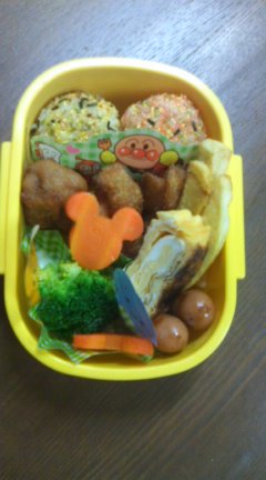 遠足のお弁当_a0167003_16272961.jpg