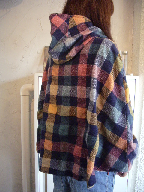 第1271回　　CHECK PONCHO。_b0197169_13115893.jpg