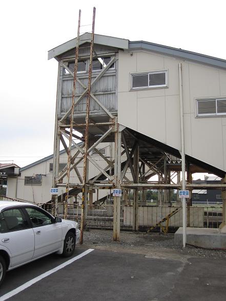 渡道顛末記拾遺 川部駅の跨線橋は19世紀生まれの古レール_f0030574_11583724.jpg