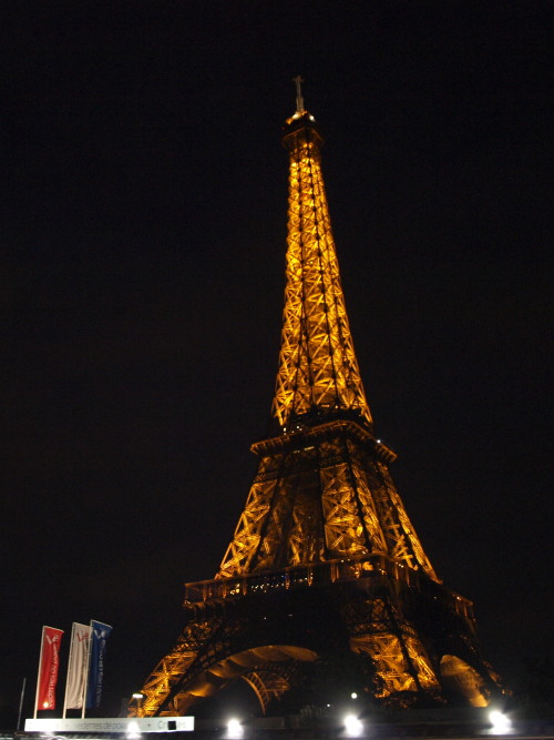 【パリ旅行】2010.9.24； Vedettes du Pont Neuf_a0111430_01371.jpg