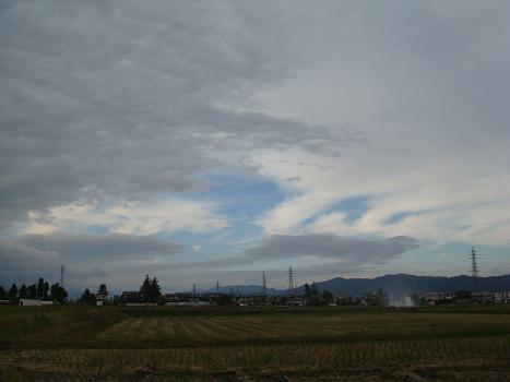 青空、少しだけ_a0014840_22571746.jpg