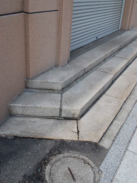 函館・百十三銀行本店(建築家・関根要太郎作品研究、その1)_f0142606_785350.jpg
