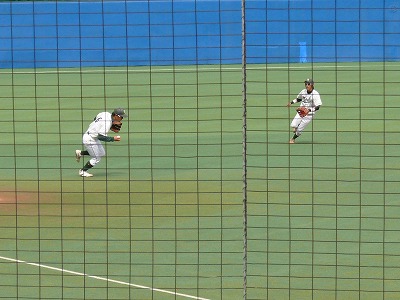 10月18日 東都大学野球2部 専修大対東農大_b0166128_1294977.jpg