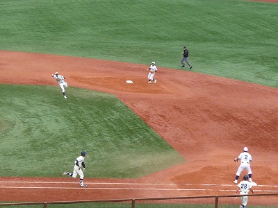 10月19日 東都大学野球 中央大対國學院大_b0166128_131464.jpg