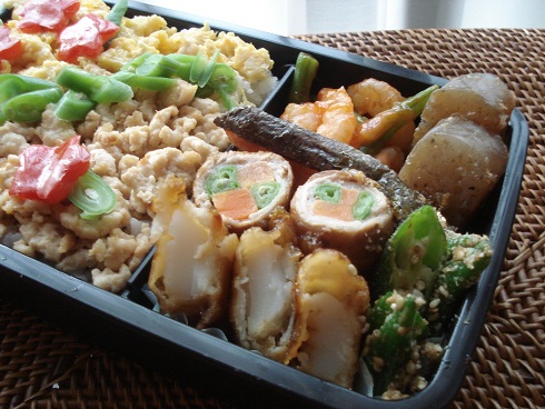 雑だけど　三色なお弁当_d0176634_7554860.jpg