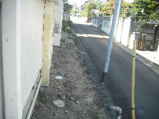 賃貸物件・入居直前・点検・清掃・草刈り・エアコン設置他_f0031037_20314264.jpg