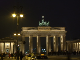  Festival of Light　　in Berlin_e0200006_8151100.jpg