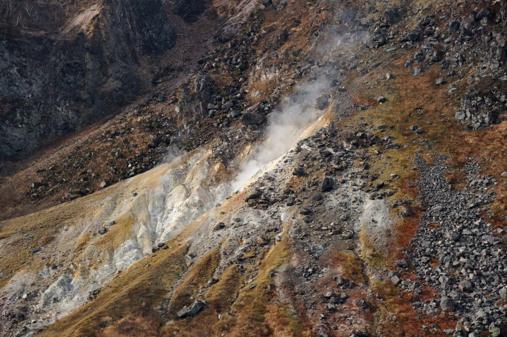 恵庭岳に登る！【登山記あり】 2010.10.24_a0145819_21503114.jpg