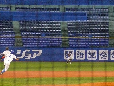 10月19日 東都大学野球 国士舘大対青学大_b0166128_12392782.jpg