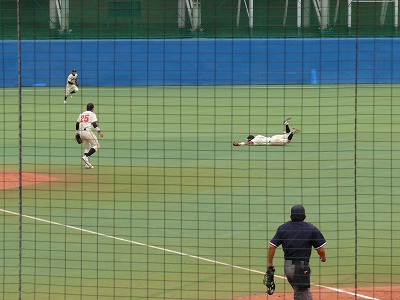10月19日 東都大学野球2部 日本大対拓殖大_b0166128_13415528.jpg