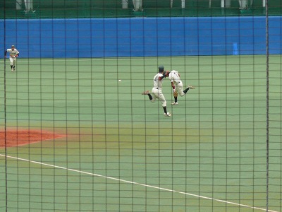 10月19日 東都大学野球2部 東農大対専修大 _b0166128_14303341.jpg