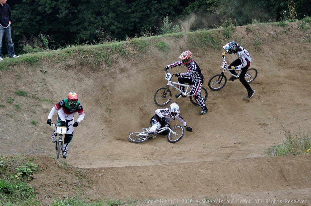 ２０１０JOSF緑山10月定期戦　VOL1：BMXエリート決勝　世界最速情報_b0065730_17341311.jpg